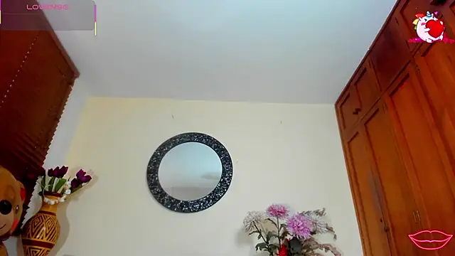 Snapshot of NicoleSantana chatting on May 14, 2026, 10:16 pm NicoleSantana online show from May 14, 2026, 10:16 pm