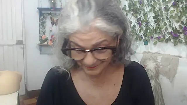 FunnyGrandma online show from December 3, 2024, 11:24 pm