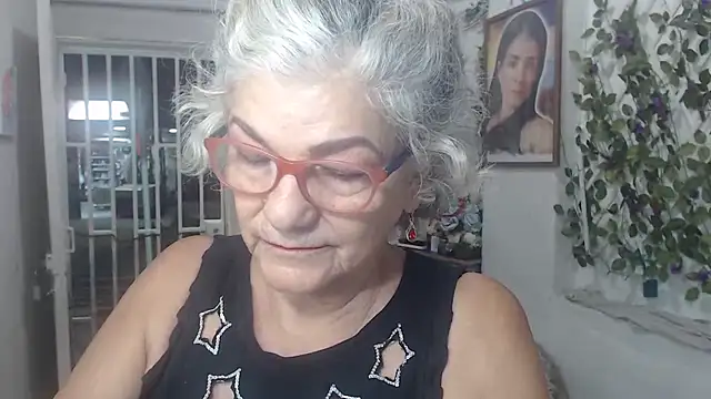 FunnyGrandma online show from October 19, 2025, 2:12 am