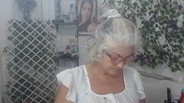 FunnyGrandma online show from November 24, 2025, 10:31 pm