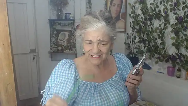 Snapshot of FunnyGrandma chatting on July 16, 2026, 11:55 pm FunnyGrandma online show from July 16, 2026, 11:55 pm