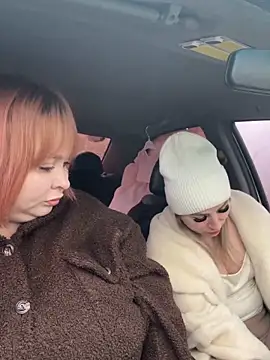 Snapshot of Model9798 chatting on December 20, 2025, 8:43 am Model9798 online show from December 20, 2025, 8:43 am