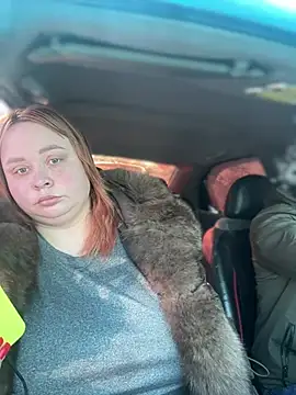 Snapshot of Model9798 chatting on February 1, 2026, 8:35 am Model9798 online show from February 1, 2026, 8:35 am