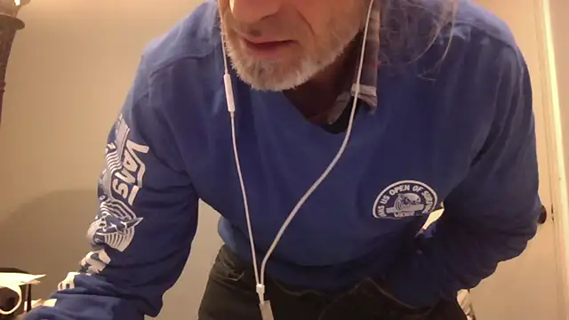 Snapshot of readyforfunxxx chatting on December 8, 2024, 9:02 am readyforfunxxx online show from December 8, 2024, 9:02 am