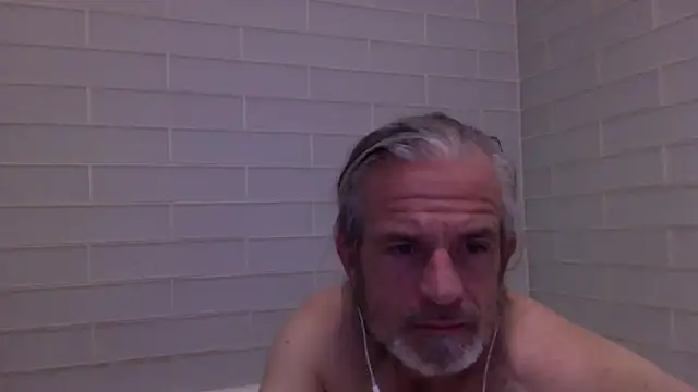 Snapshot of readyforfunxxx chatting on February 14, 2025, 6:08 pm readyforfunxxx online show from February 14, 2025, 6:08 pm