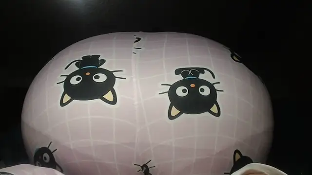 Snapshot of prettyangelsquirt chatting on February 13, 2026, 9:33 pm prettyangelsquirt online show from February 13, 2026, 9:33 pm