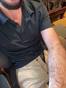 Snapshot of JohnnyBigShot chatting on May 28, 2026, 8:17 pm JohnnyBigShot online show from May 28, 2026, 8:17 pm