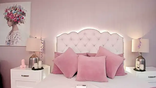 Snapshot of Sofiia_W26 chatting on January 27, 2025, 9:33 pm Sofiia W26 online show from January 27, 2025, 9:33 pm