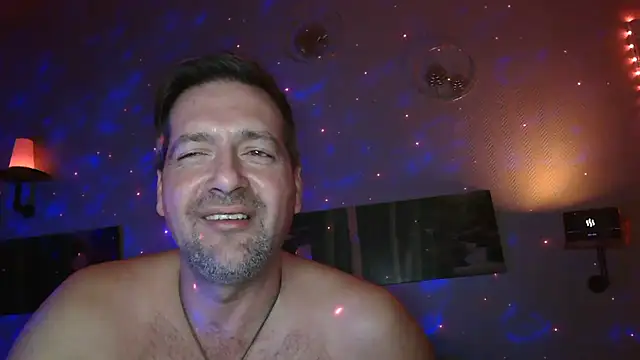 Snapshot of matrikes1 chatting on December 14, 2024, 9:45 pm matrikes1 online show from December 14, 2024, 9:45 pm