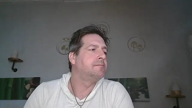 Snapshot of matrikes1 chatting on February 2, 2025, 12:24 pm matrikes1 online show from February 2, 2025, 12:24 pm