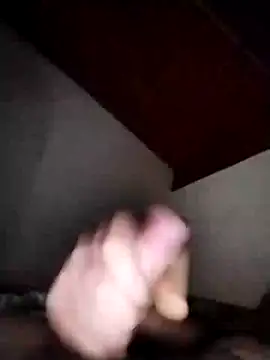 Kw8585kw online show from February 3, 2025, 2:14 am