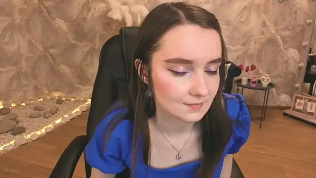 Snapshot of CloudGrace chatting on February 12, 2026, 3:23 am CloudGrace online show from February 12, 2026, 3:23 am