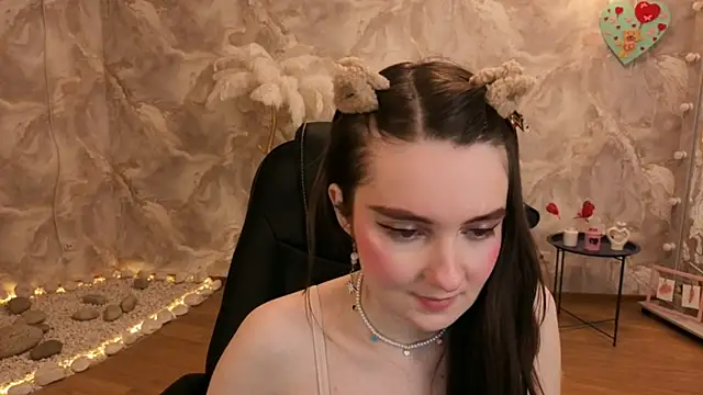 Snapshot of CloudGrace chatting on February 17, 2026, 3:14 am CloudGrace online show from February 17, 2026, 3:14 am