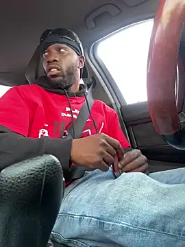 Snapshot of danieldonte chatting on February 8, 2026, 11:30 pm danieldonte online show from February 8, 2026, 11:30 pm