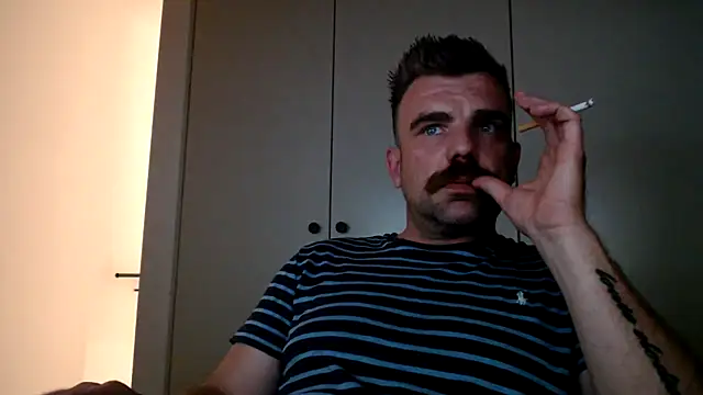 Snapshot of mrbigballs chatting on June 22, 2026, 8:39 pm mrbigballs online show from June 22, 2026, 8:39 pm
