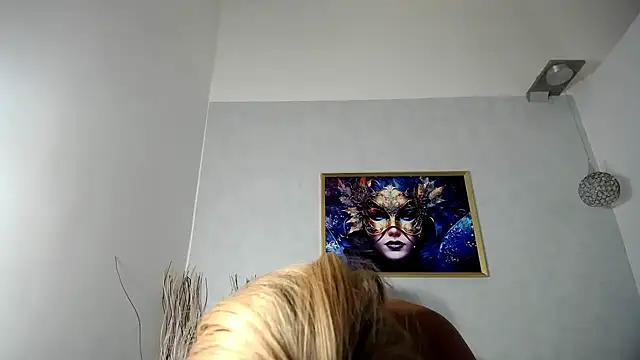 paulabigcock online show from February 24, 2026, 8:07 pm