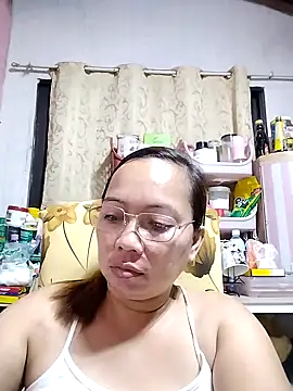 Snapshot of asianwet4u chatting on February 5, 2025, 1:11 pm asianwet4u online show from February 5, 2025, 1:11 pm