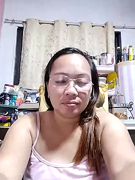 Snapshot of asianwet4u chatting on February 12, 2025, 10:35 am asianwet4u online show from February 12, 2025, 10:35 am