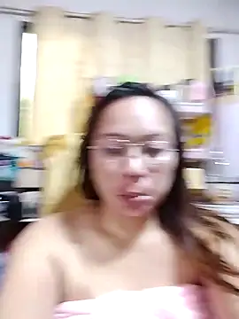 Snapshot of asianwet4u chatting on February 14, 2025, 5:30 am asianwet4u online show from February 14, 2025, 5:30 am