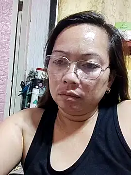Snapshot of asianwet4u chatting on February 18, 2025, 1:32 am asianwet4u online show from February 18, 2025, 1:32 am