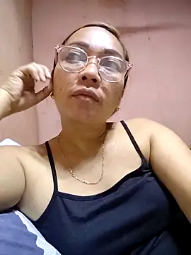Snapshot of asianwet4u chatting on September 14, 2025, 12:48 pm asianwet4u online show from September 14, 2025, 12:48 pm
