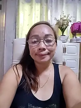 Snapshot of asianwet4u chatting on October 3, 2025, 4:31 am asianwet4u online show from October 3, 2025, 4:31 am