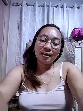 Snapshot of asianwet4u chatting on October 8, 2025, 8:45 am asianwet4u online show from October 8, 2025, 8:45 am
