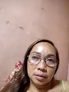 Snapshot of asianwet4u chatting on October 12, 2025, 3:44 pm asianwet4u online show from October 12, 2025, 3:44 pm