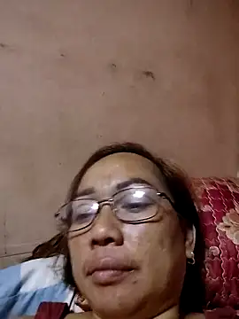 Snapshot of asianwet4u chatting on October 19, 2025, 3:23 pm asianwet4u online show from October 19, 2025, 3:23 pm