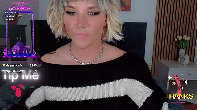 HelenSpellman online show from April 21, 2026, 1:42 am