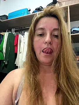 moniquerainx online show from September 27, 2025, 12:59 am