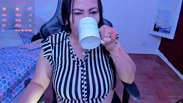 Snapshot of esmeralda_milf chatting on March 11, 2025, 9:37 pm esmeralda milf online show from March 11, 2025, 9:37 pm