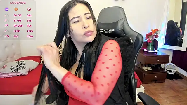 Snapshot of esmeralda_milf chatting on November 9, 2025, 6:17 pm esmeralda milf online show from November 9, 2025, 6:17 pm