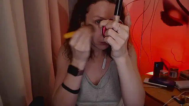 JohansonKatie online show from January 16, 2025, 11:15 am