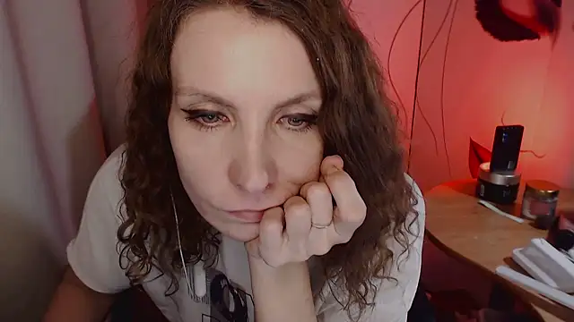 JohansonKatie online show from January 27, 2025, 2:42 am