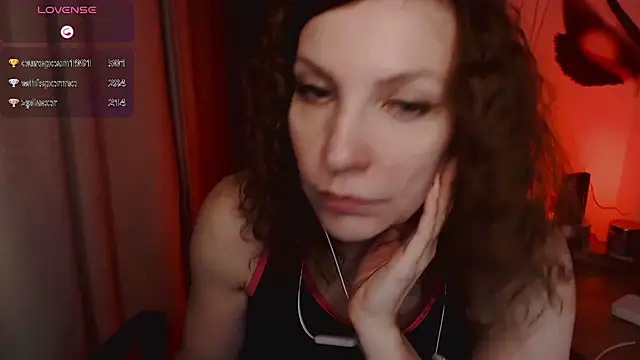 JohansonKatie online show from February 3, 2025, 11:36 pm