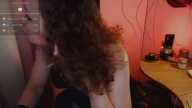 JohansonKatie online show from February 5, 2025, 9:57 am