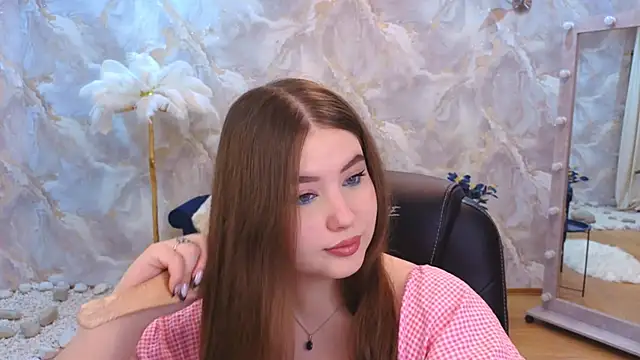 NicoleFoxery online show from November 12, 2025, 6:19 pm