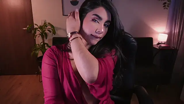 Isabella dior online show from April 3, 2026, 7:45 pm