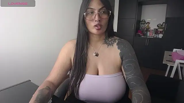 michell fun23 online show from October 24, 2025, 7:32 pm