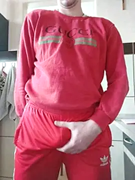 MlodyDres online show from October 30, 2025, 9:11 am