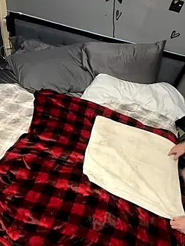 mirandamark2020 online show from January 7, 2026, 11:51 pm