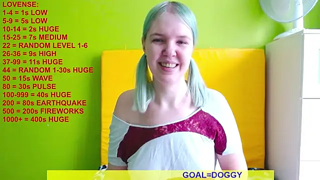 Snapshot of Ultra_Meow chatting on May 16, 2026, 5:48 am Ultra Meow online show from May 16, 2026, 5:48 am
