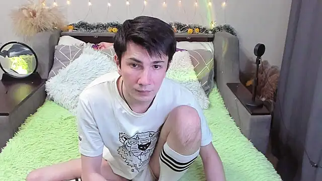 Yumi steve online show from November 13, 2025, 3:55 pm