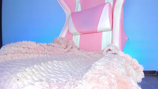 KataFerreira777 online show from February 27, 2026, 11:38 pm