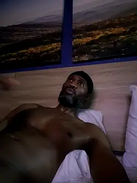 Snapshot of BEATKING22 chatting on December 5, 2025, 6:15 pm BEATKING22 online show from December 5, 2025, 6:15 pm