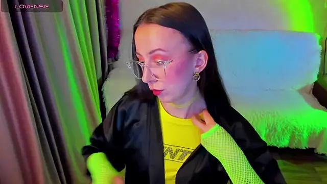 CurlySteph online show from January 8, 2026, 5:26 pm