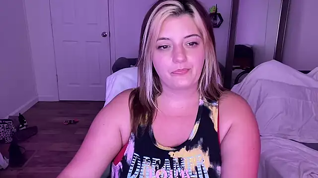 magicsparkles online show from February 19, 2025, 11:14 pm