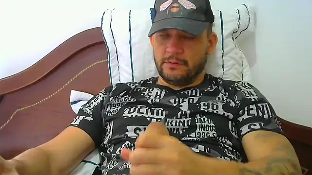 altenori112 online show from December 18, 2025, 2:45 pm