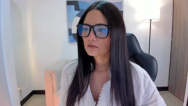 SaraParker  online show from October 23, 2025, 3:33 pm